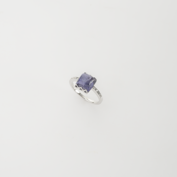 Anello Oro Bianco 18KT <br> Diamanti, Iolite