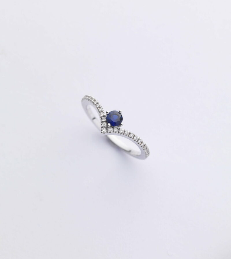 Anello Oro Bianco 18KT <br> Zaffiro Blu, Diamanti