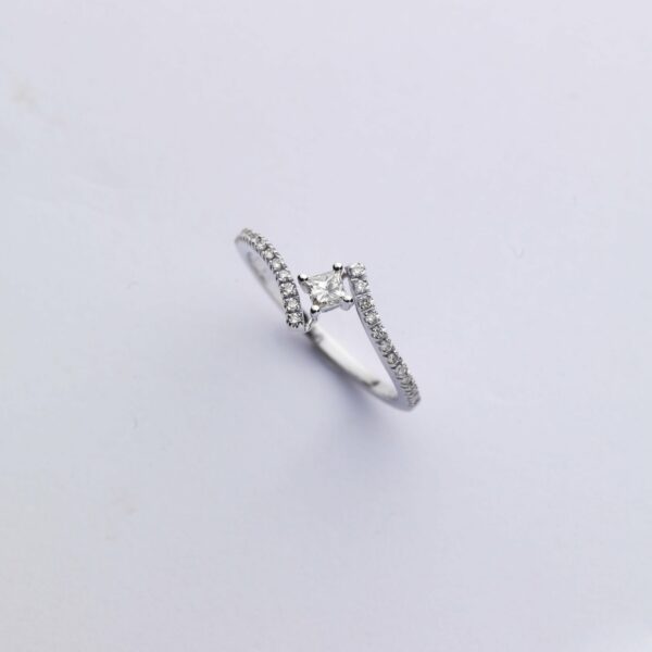 Anello Oro Bianco 18KT <br> Diamante Princess, Diamanti