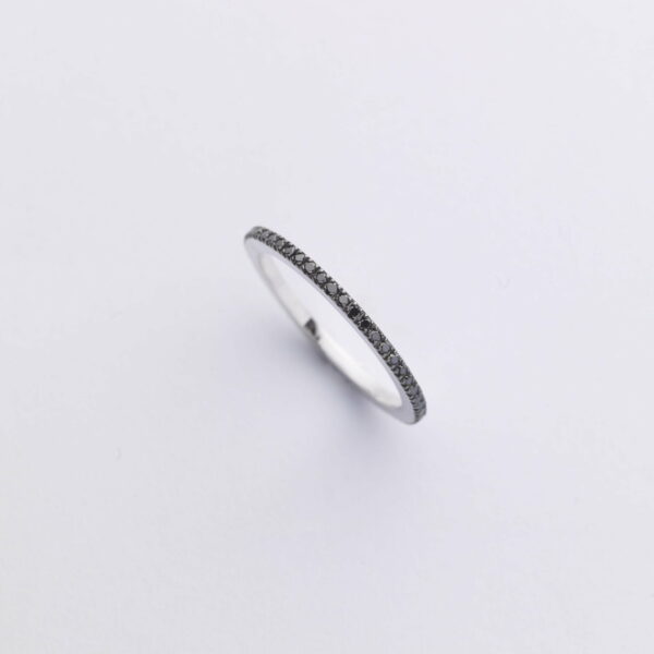 Anello Oro Bianco 18KT <br> Diamanti Neri