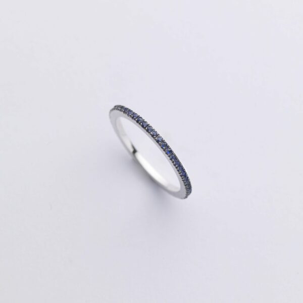 Anello Oro Bianco 18KT <br> Zaffiri Blu