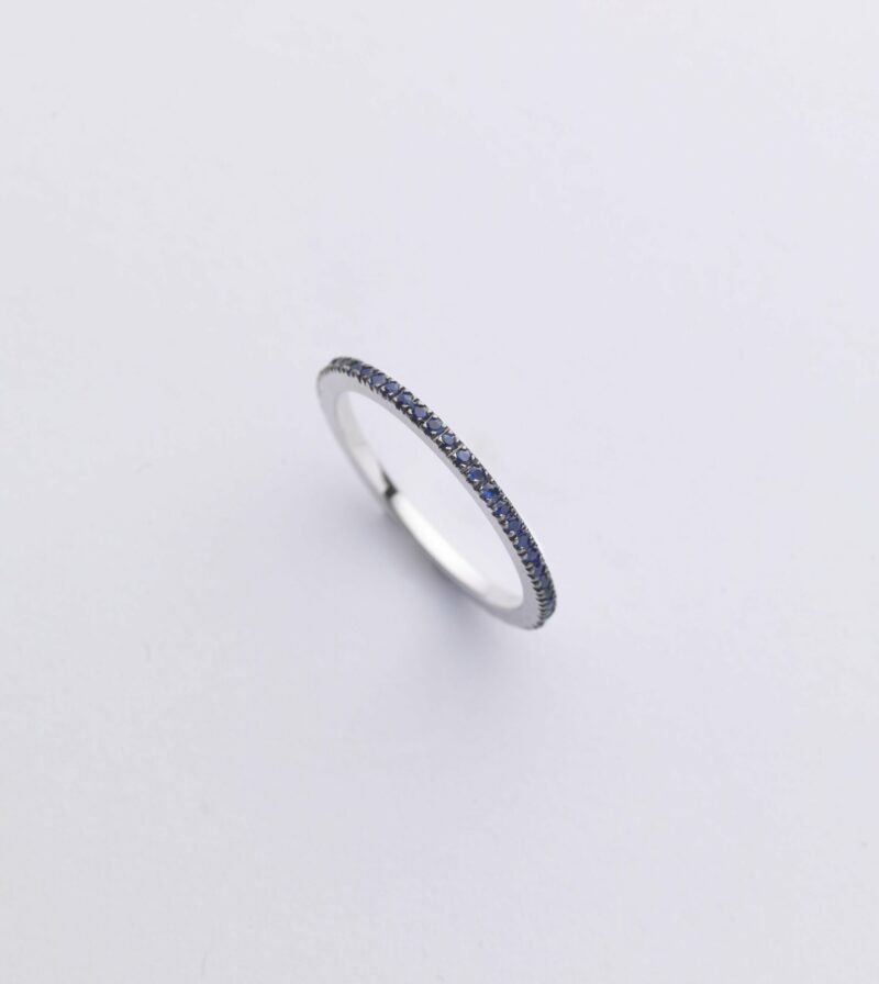 Anello Oro Bianco 18KT <br> Zaffiri Blu