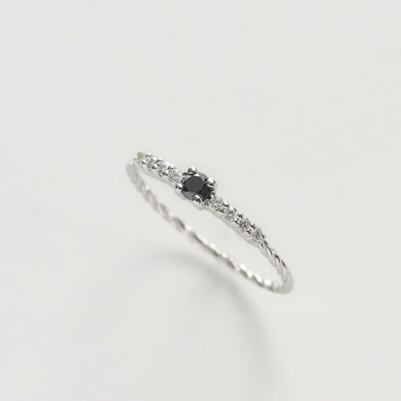 Anello Oro Bianco 18KT <br> Diamante Nero, Diamanti