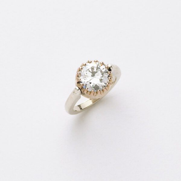 Anello Reverse in Oro e Argento <br> Pietra centrale 10mm