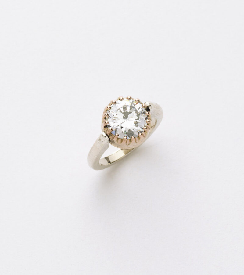 Anello Reverse in Oro e Argento <br> Pietra centrale 10mm
