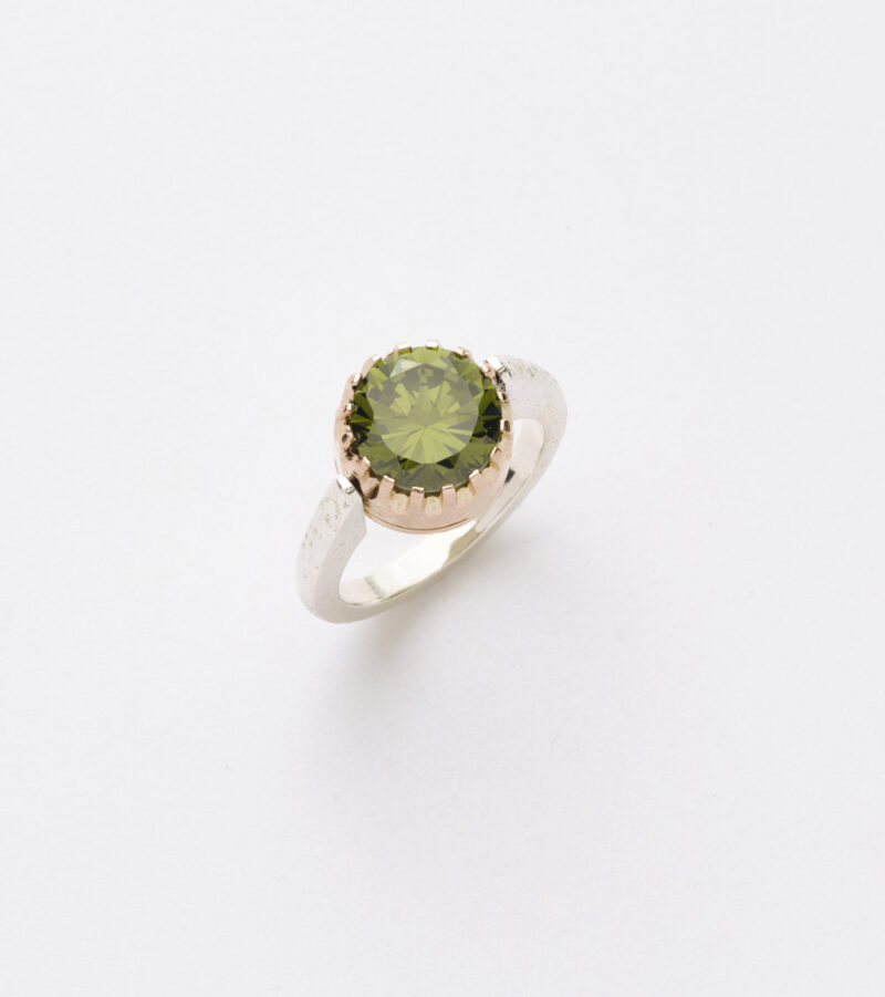 Anello Reverse in Oro e Argento <br> Pietra centrale 10mm