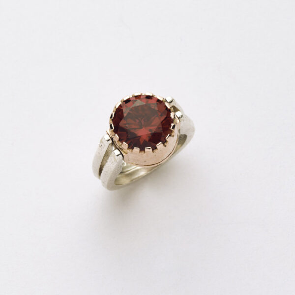Anello Reverse in Oro e Argento <br> Pietra centrale 12mm