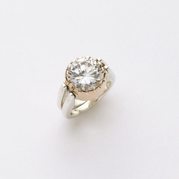 Anello Reverse in Oro e Argento <br> Pietra centrale 12mm